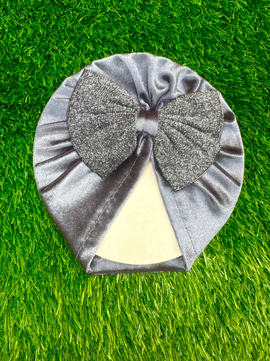 Shimmer Bow velvet cap