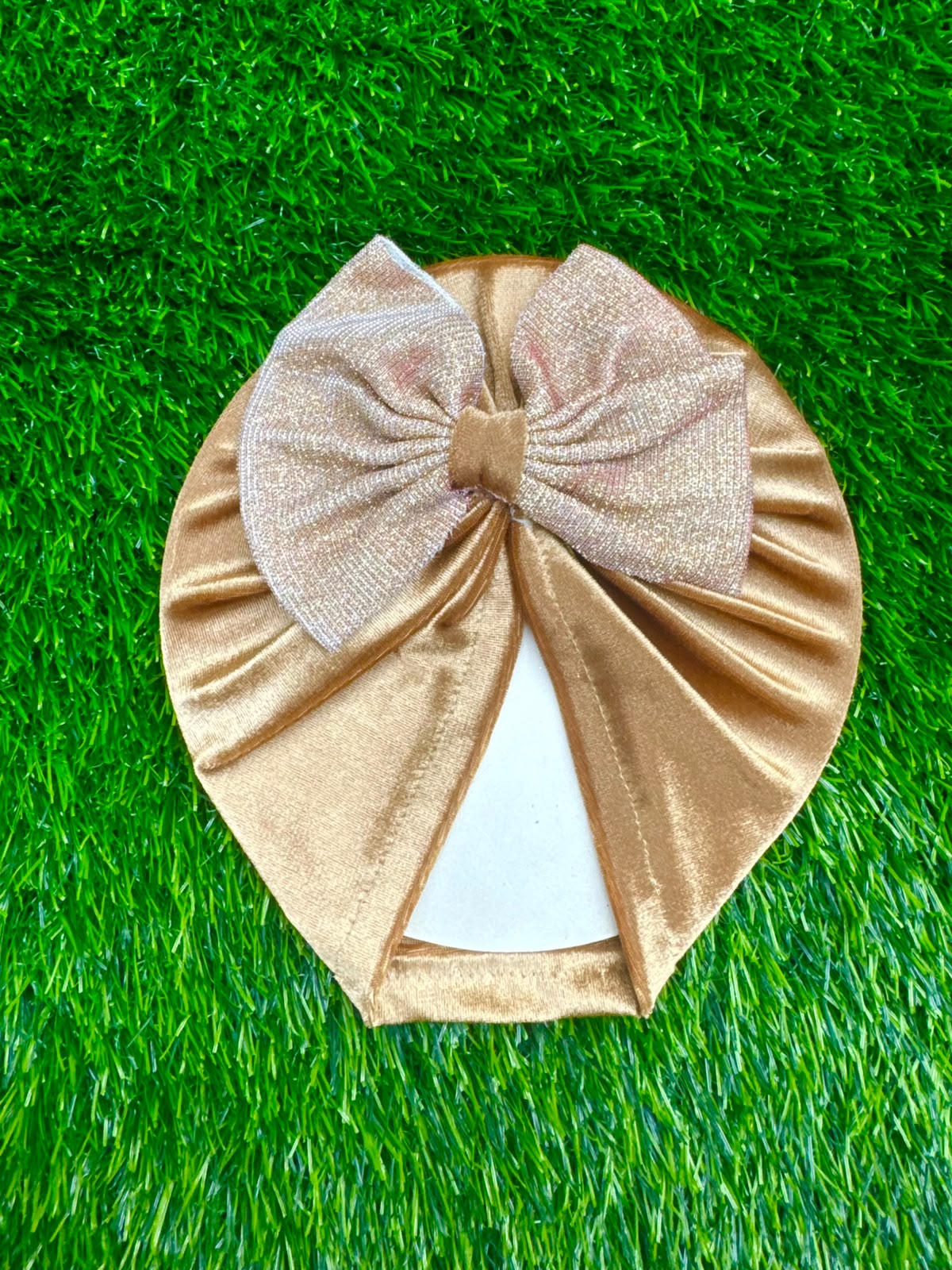 Shimmer Bow velvet cap