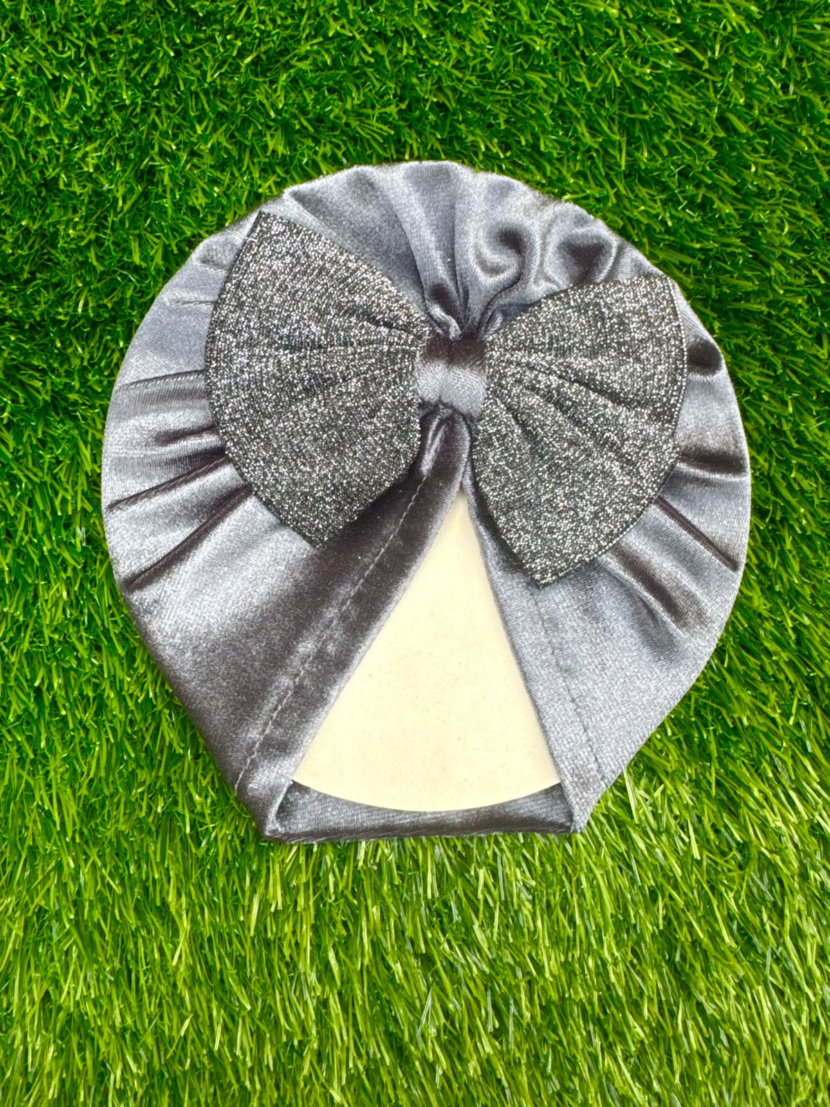 Shimmer Bow velvet cap